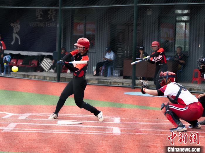 2024年全国青年女子垒球锦标赛在福建连城揭幕并