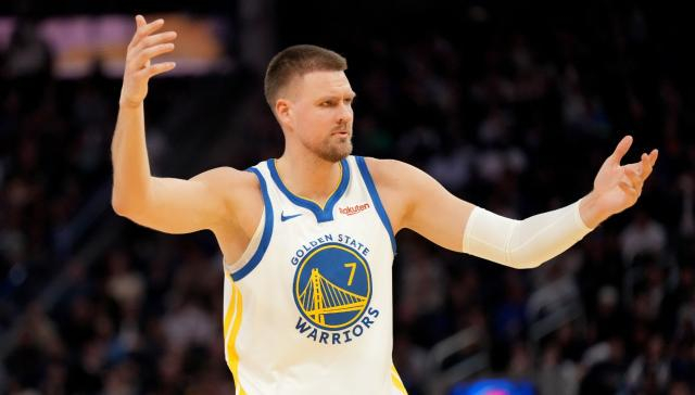 勇士队达成600场门票售罄纪录，逆风翻盘击败篮