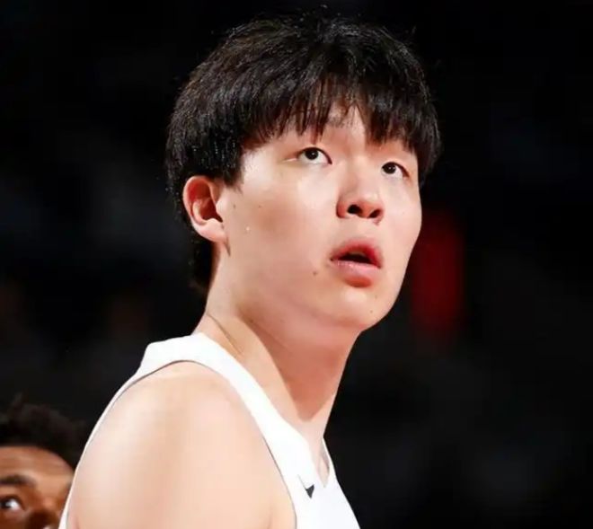 杨瀚森发展联盟首秀高效砍20+9+5 联盟官方晒照盛