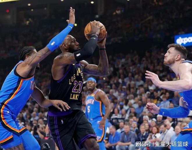 东契奇伤退雷霆大胜湖人失误成主因