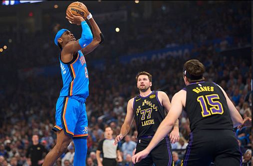 湖人惨败雷霆43分创队史第七大失利 詹姆斯正负