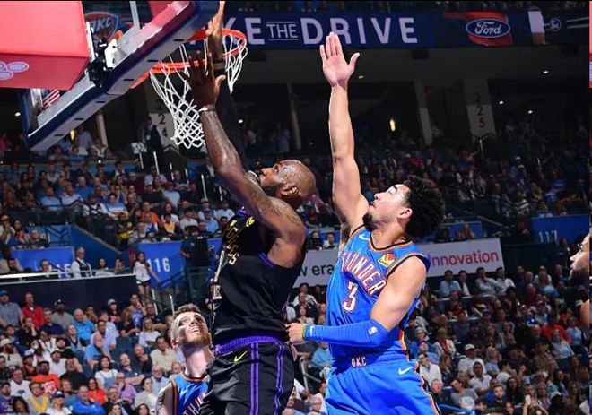 湖人惨败雷霆43分创队史第七大失利 詹姆斯正负