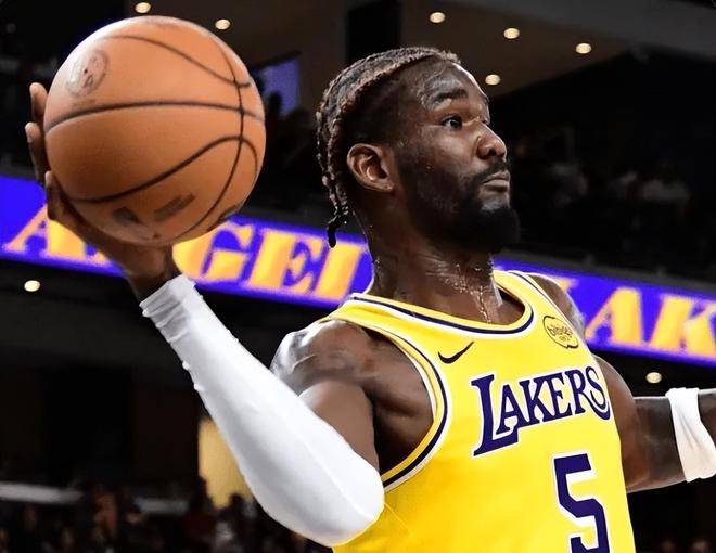 湖人101-94力克火箭，詹姆斯28+8+7引领胜利