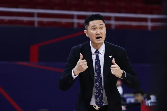 粤穗大战后师徒和解与外援伤病引CBA三大隐忧