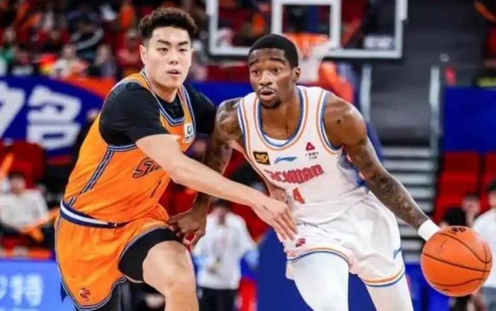 粤穗大战后师徒和解与外援伤病引CBA三大隐忧